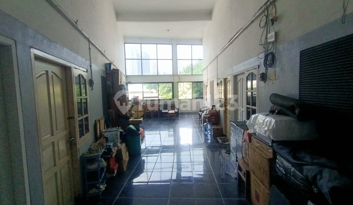 Rumah Kost di Lokasi Perkantoran Mewah dan Tempat Usaha di Karet Kuningan, Setiabudi, Jakarta Selatan *0083-CHRJON*