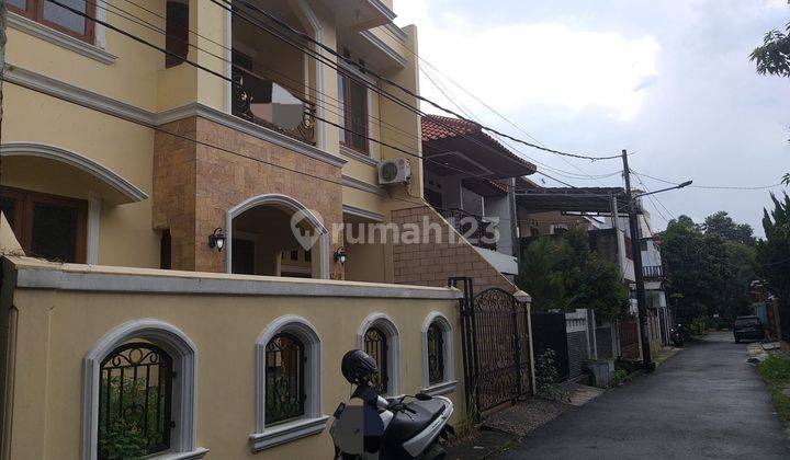 Rumah 2 lantai bagus di Kavling DKI Pondok Kelapa 4