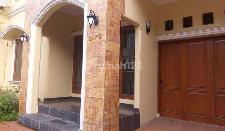 Rumah 2 lantai bagus di Kavling DKI Pondok Kelapa 5