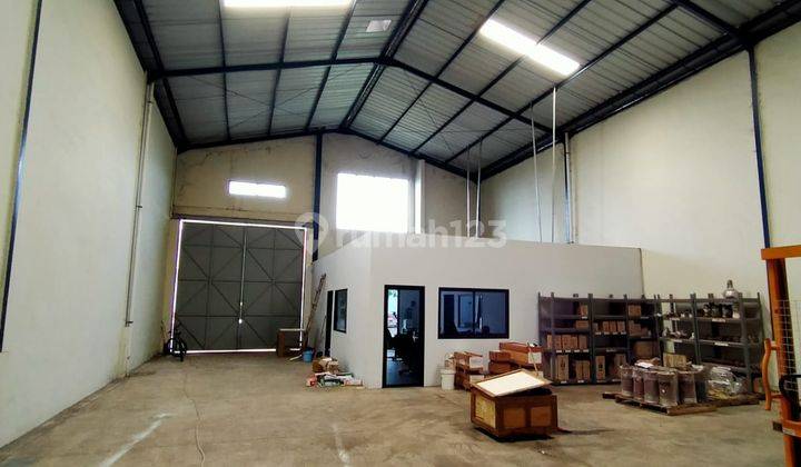 Gudang siap pakai di Marunda Center  4