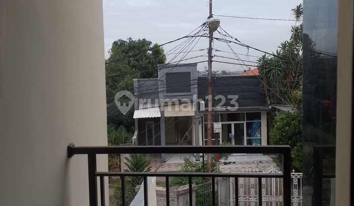 Rumah Baru 2 lantai Bebas Banjir di Bintara 9