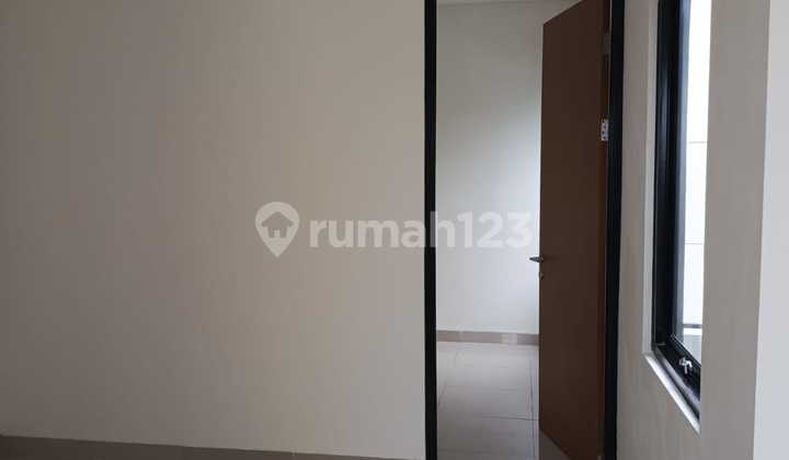 foto lainnya dijual rumah baru - adhi