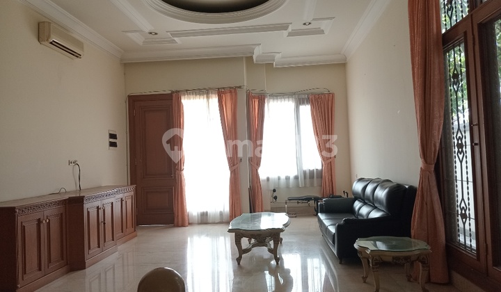 House on Jl. Parang Tritis Ancol 2