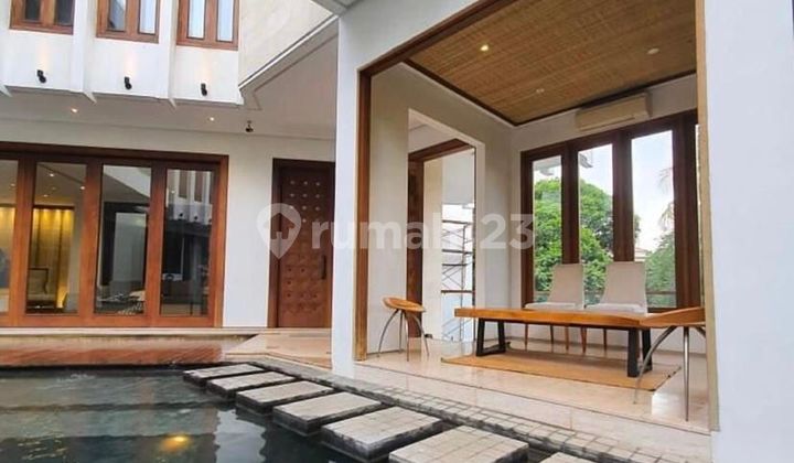 Luxury House in Pondok Indah
