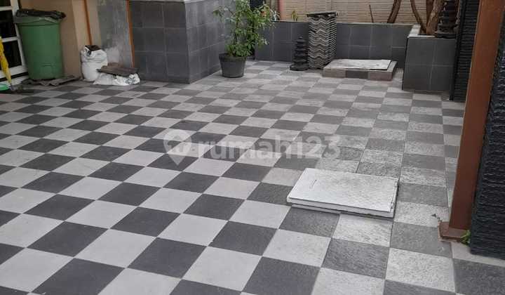 House in East Klp Puan 2