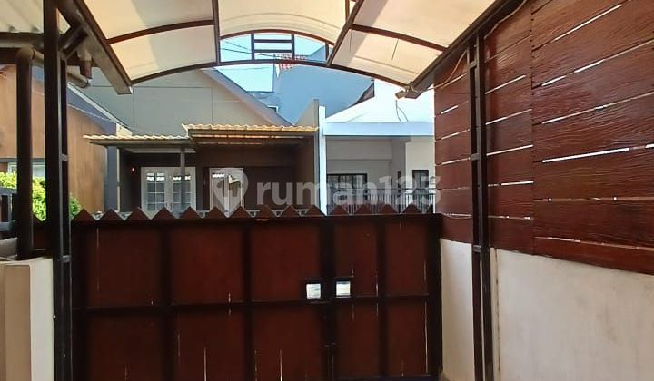 Rumah Cantik Siap Huni dengan Hunian Asri @Bintaro