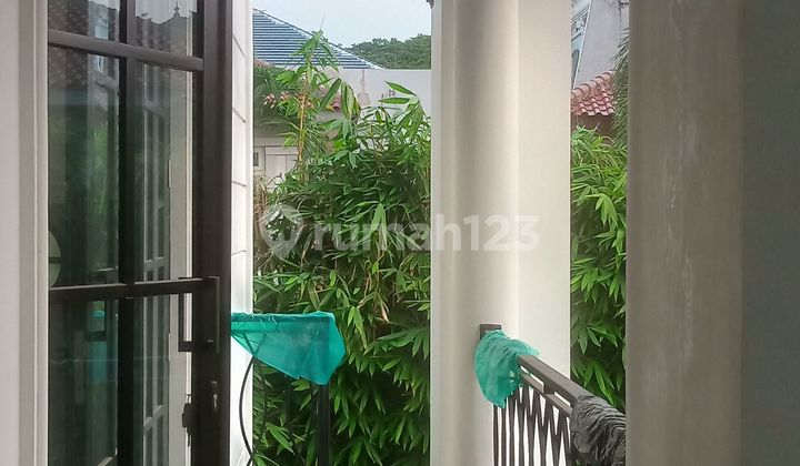 Rumah Mewah Jual Cepat Pake Swimpool di Bintaro Jaya Rumah Mewah Jual Cepat Pake Swimpool di Bintaro Jaya