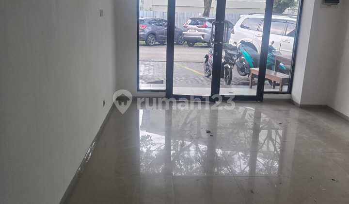 Ready-to-Use Shop House in a Strategic Location by the Main Road @Bintaro Sector 9 2