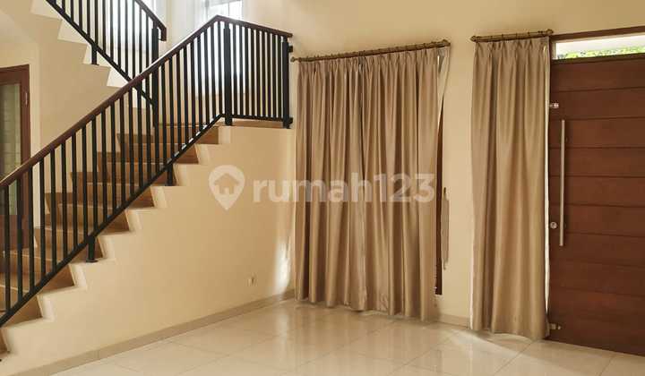 Rumah Bagus Siap Huni dan Posisi Hook @Mertilang, Bintaro. 2