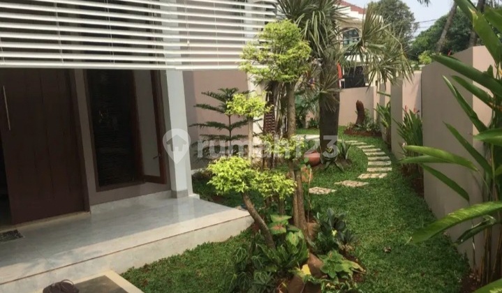 Rumah Hook Cantik Siap Huni dengan Hunian Nyaman @Mandar, Bintaro.