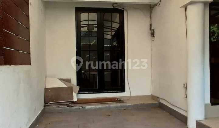 Beautiful Ready-to-Occupy Home with a Serene Living @Bintaro. Beautiful Ready-to-Occupy Home with a Serene Living @Bintaro.