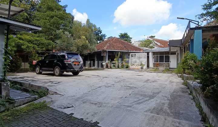 Tanah dan Bangunan Bisnis Area di Sayap Dago Jl. Dipatiukur Kota Bandung Tanah dan Bangunan Bisnis Area di Sayap Dago Jl. Dipatiukur Kota Bandung