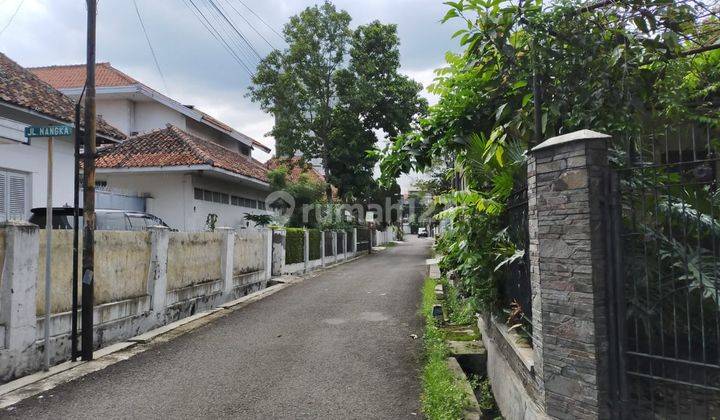 Dijual Rumah Hitung Tanah di Jl. Nangka, Bandung 2