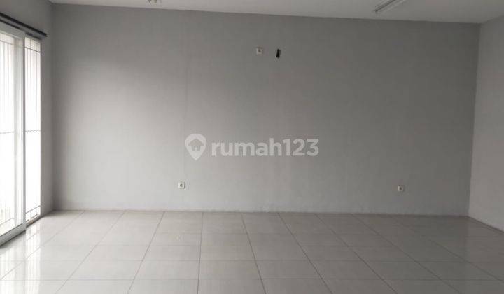 Disewakan Ruko 2 Lantai di Jl. Otto Iskandar Dinata 1