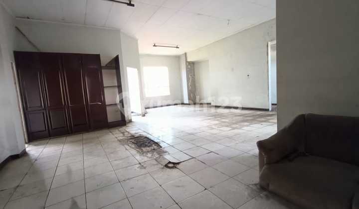 Tanah dan Bangunan Ex. Gudang di Jl. Moch. Toha, Bandung