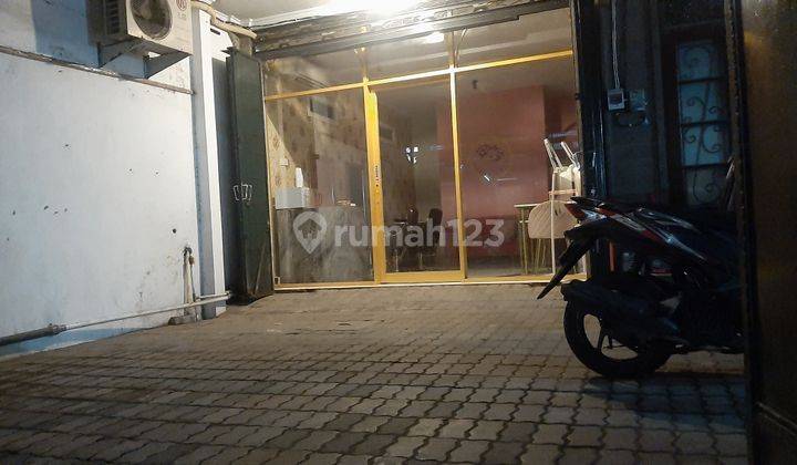 Di sewakan ruko bekas salon kecantikan di denpasar 1