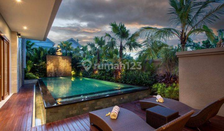 Luxury 03 bed rooms villa for sales in Nusa dua Bali 1