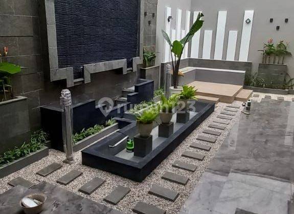 Rumah 2 Lantai Minimalis Lokasi Jebres Solo  2