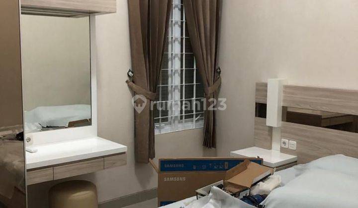 Rumah Furnished Bagus Perumahan Solo Baru  1