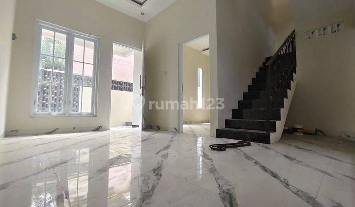 Rumah Nyaman Baru 2 Lantai Di Gentan Solo  2