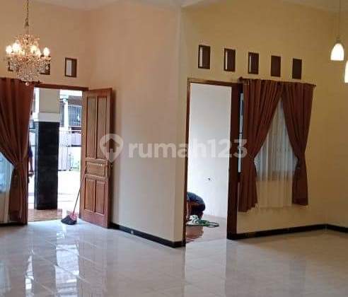 Nice House Ready to Use in Fajar Indah Solo 2