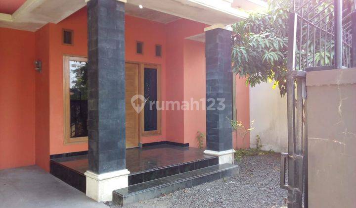 Rumah Luas Dan Nyaman Di Cemani Laweyan Solo 2