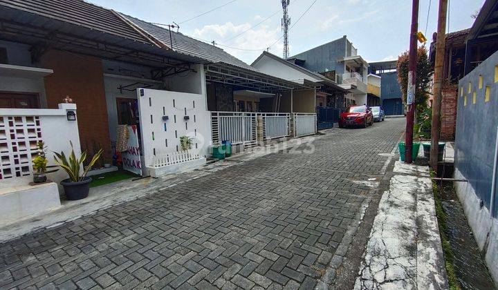 Rumah Nyaman Perumahan Bagus Dekat Mojosongo Solo  2