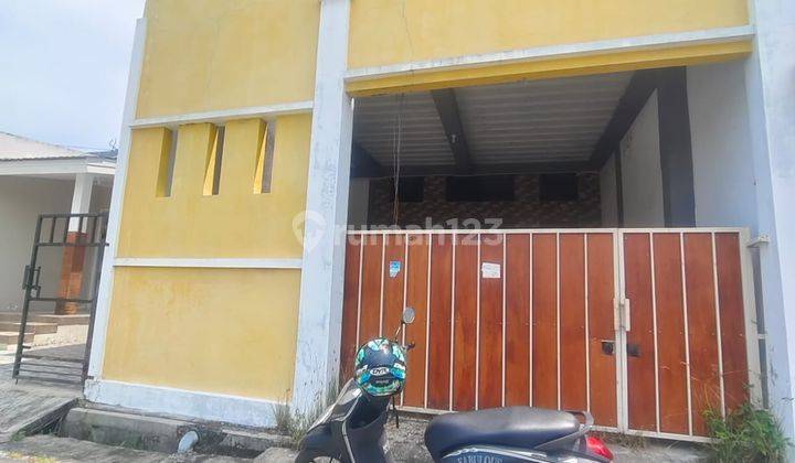 Rumah Usaha Murah 2 Lantai Lokasi Gentan Solo 1