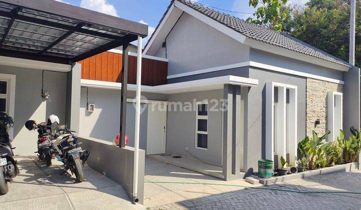 Rumah Baru Minimalis Modern Jebres Solo   2