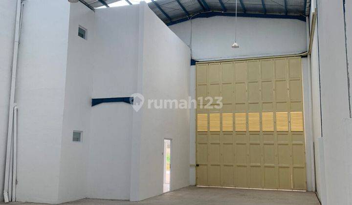 Disewa Gudang Siap Pakai 2 Lantai di Multi Bizpark Bekasi 5