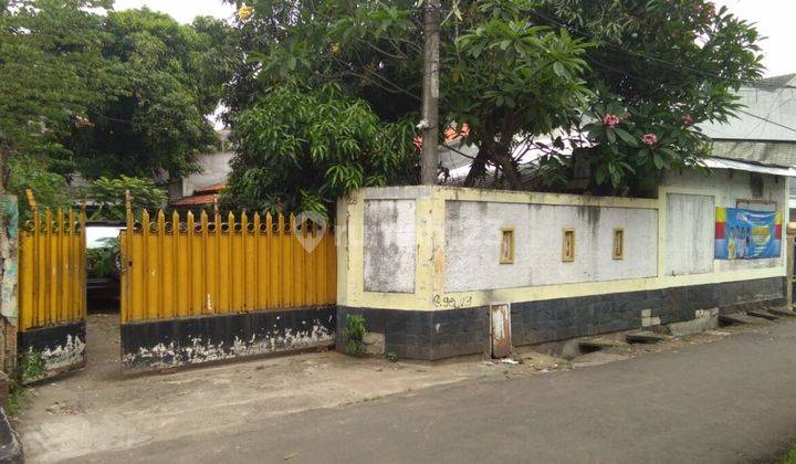 Dijual Rumah Asri dan Luas di Cawang Jakarta 2