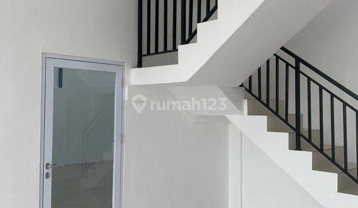 Gudang Non Office di Multi Bizpark Bekasi 5
