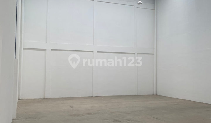 Gudang Non Office di Multi Bizpark Bekasi 9