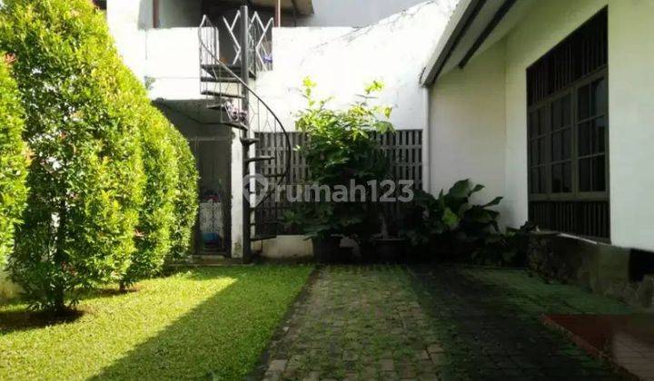 Dijual Rumah Dengan Taman Luas Kemang Pratama Bekasi 2