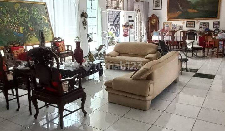ruang keluarga dijual cepat rumah cantik dan