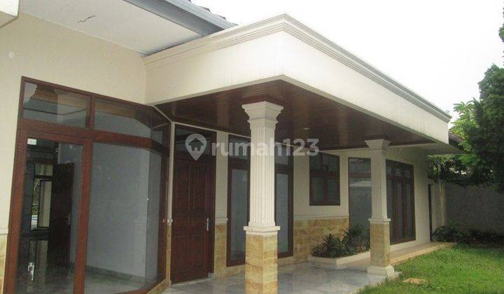 Dijual Rumah Dengan Private Pool di Cipete Jakarta Selatan 1