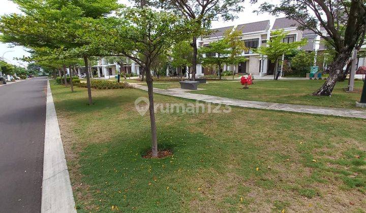 Disewakan Rumah Hook di Burgundy Summarecon Bekasi  2