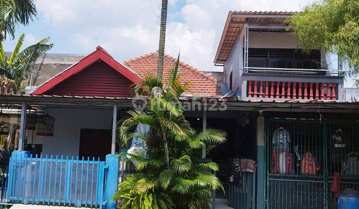 Rumah Dengan Lahan Luas di Kaliabang Bekasi Utara 2