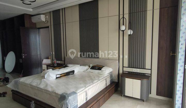 Dijual Villa bagus full furnish kolam renang di Cisarua Bogor 2