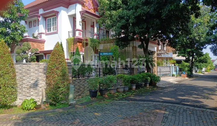 Corner House Strategic Location in Royal Residence Cakung East Jakarta 2