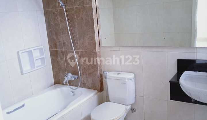 For Sale: House in Lotus Summarecon Bekasi 2