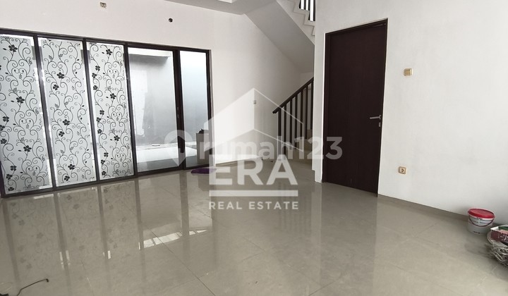 Neat and Ready-to-Occupy House in Greenwood Golden City Cluster Near Summarecon Bekasi 2