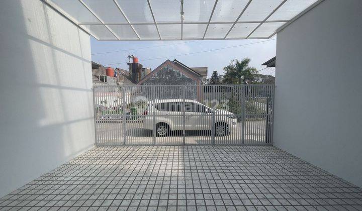 Dijual Rumah Modern di Villa Mutiara Gading Bekasi 2