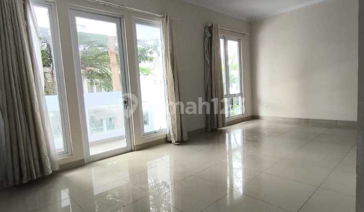 Rumah Hoek Premium di Cluster Vernonia Summarecon Bekasi 2