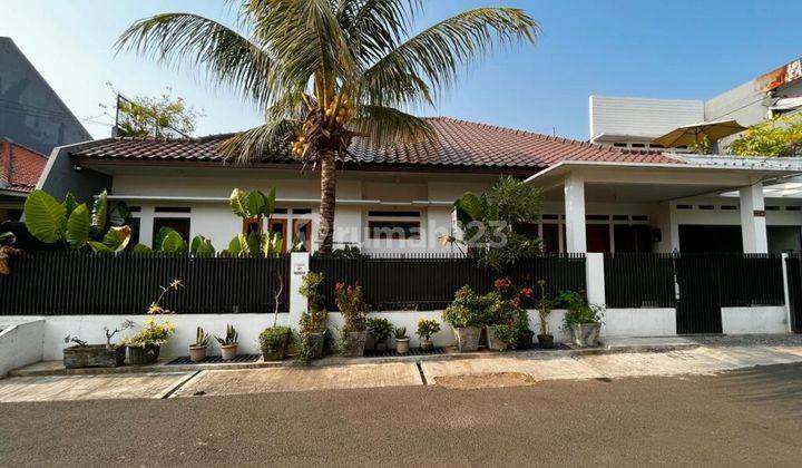 Dijual Rumah Siap Huni di Pusat Kota Jakarta Timur 1