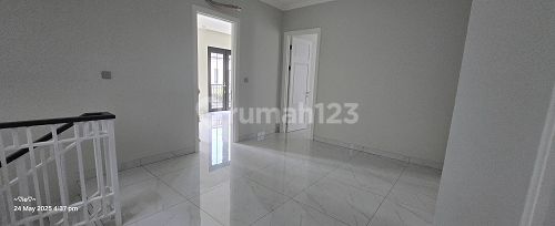 Rumah Mewah Attic Dan Luas Di Cluster Jasmia Summarecon Crown Gading 2