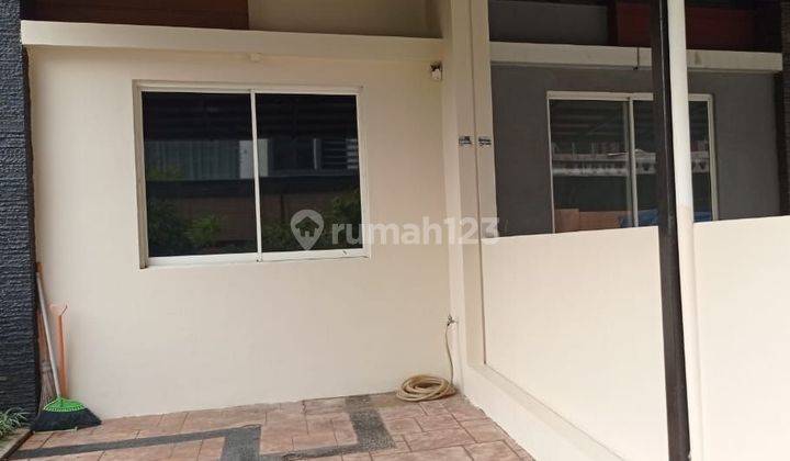 Dijual Rumah luas 2 lantai Kawasan Bebas banjir di Puri Mansion  2