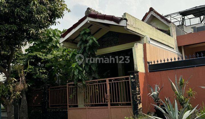 Dijual Rumah Tua Hitung Tanah di Villa Permata, Karawaci Tangerang  1