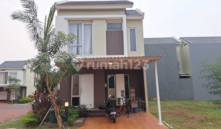 House 6x10 Two Floors with Two Bedrooms SHM Ready to Live In Malibu Village Cluster Gading Serpong Tangerang Contact Thanty 08111089928