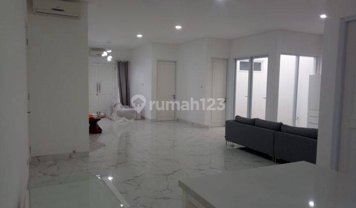 Rumah Siap Hunj Dan Mewah Dengan Desain Interior Bagus Di Sektor 1a Gading Serpong  1